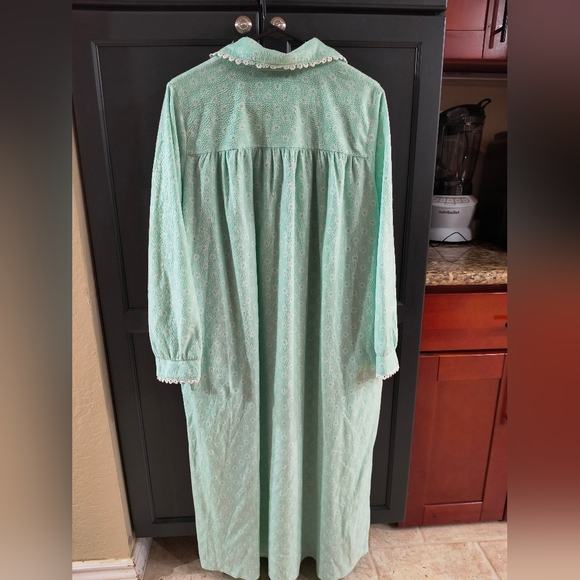 Winter nightgown - Picture 4 of 4